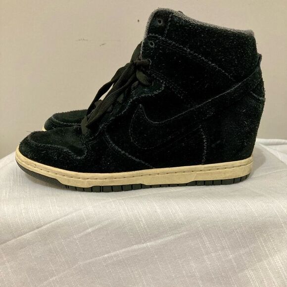 Nike Dunk Sky High Wedge Shoes 8 - Picture 2 of 9